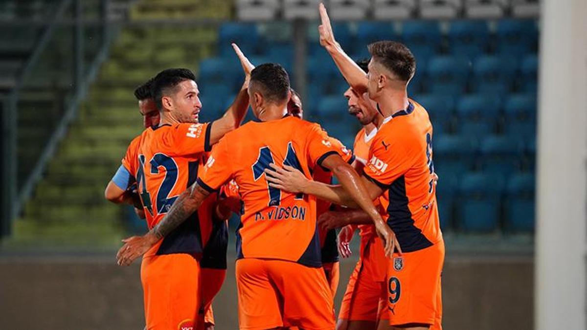 Başakşehir'den iki maçta 10 gol! (ÖZET) La Fiorita-Başakşehir maç sonucu: 0-4