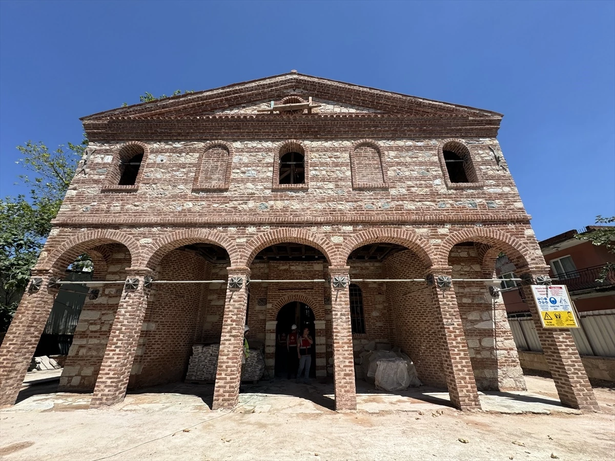 Bursa'da Tarihi Kilise Camiye Dönüştürülüyor