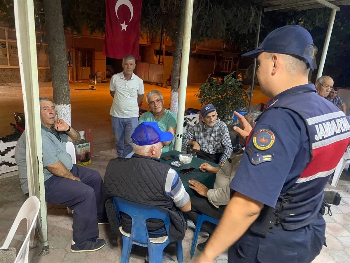 Edirne Jandarma Ekipleri Denetim ve Bilgilendirme Faaliyetlerine Devam Ediyor