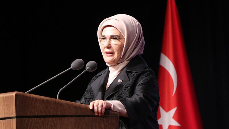 Emine Erdoğan, Şule Yüksel Şenler'i vefatının beşinci yılında andı