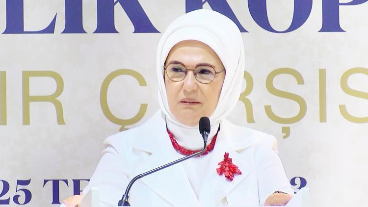 Emine Erdoğan’dan Şenler mesajı: Bize yön verdi