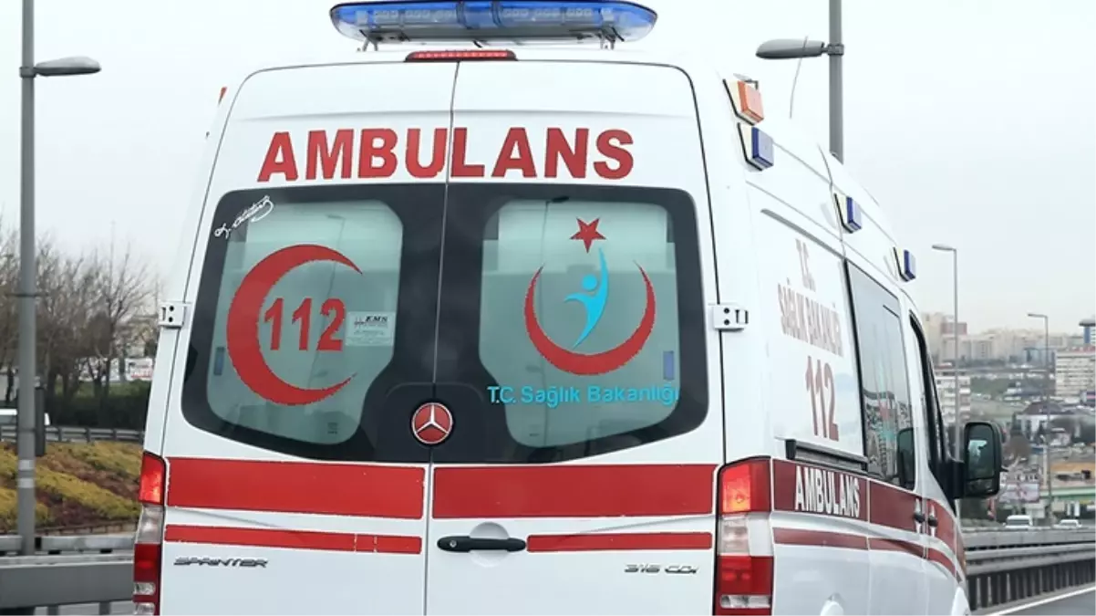 Erzincan'da tır ile otomobil çarpıştı: 4 ölü, 2 yaralı