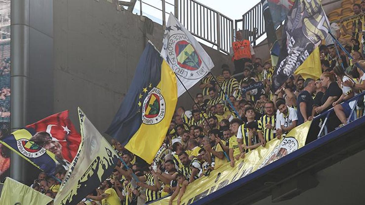 Fenerbahçe-Lille maçı kapalı gişe! Kadıköy'de büyük coşku...