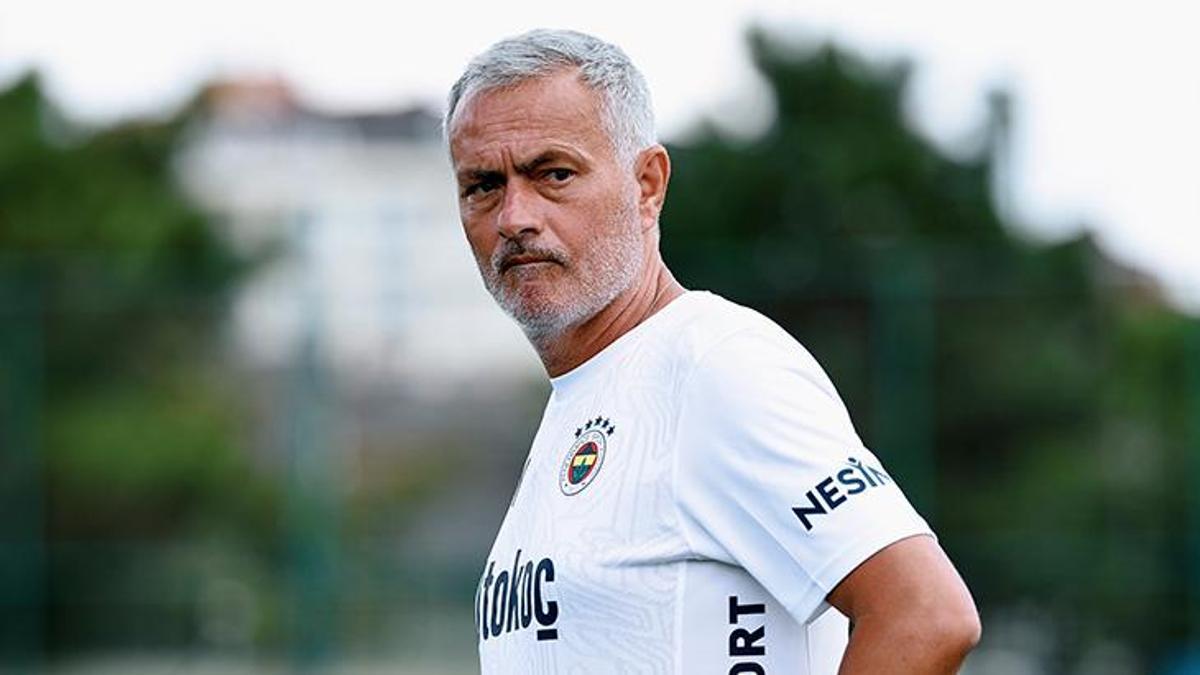 Fenerbahçe'de Jose Mourinho'dan Fred açıklaması! Çıkan haberlere sitem etti