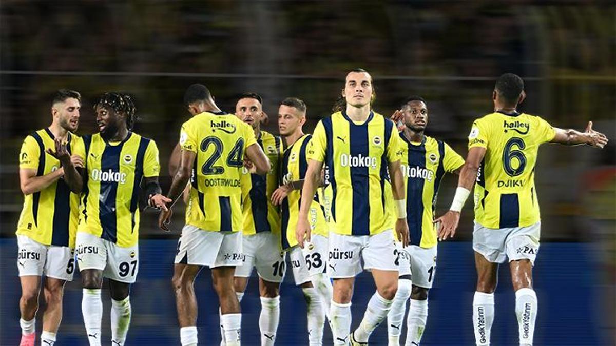 Fenerbahçe'de sakatlanan yıldız futbolcu kadrodan çıkarıldı! Resmi açıklama geldi