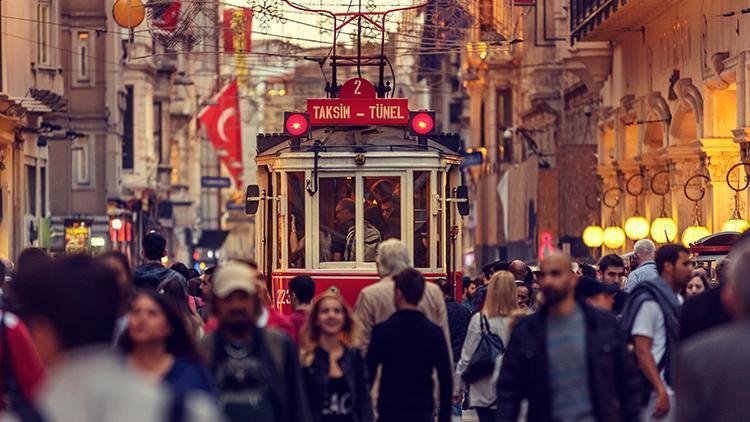 İçişleri Bakanlığı, iddiaları yalanlayıp vatandaşlık verilen Suriyeli sayısını açıkladı