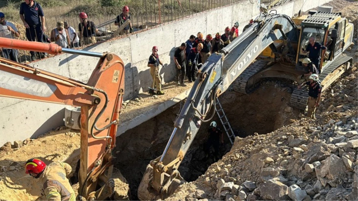 İstanbul Tuzla'da kanal çalışması yapılan şantiyede göçük: 2 işçi mahsur kaldı