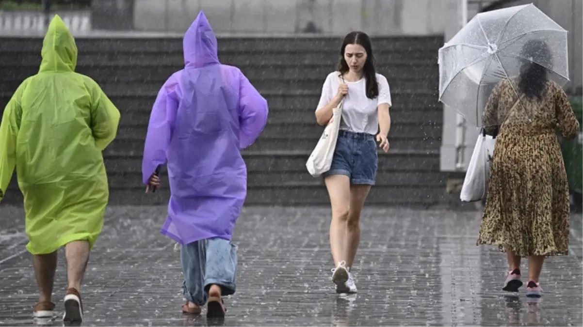 İstanbul'da şiddetli yağış ne kadar sürecek? AKOM'dan yeni uyarı