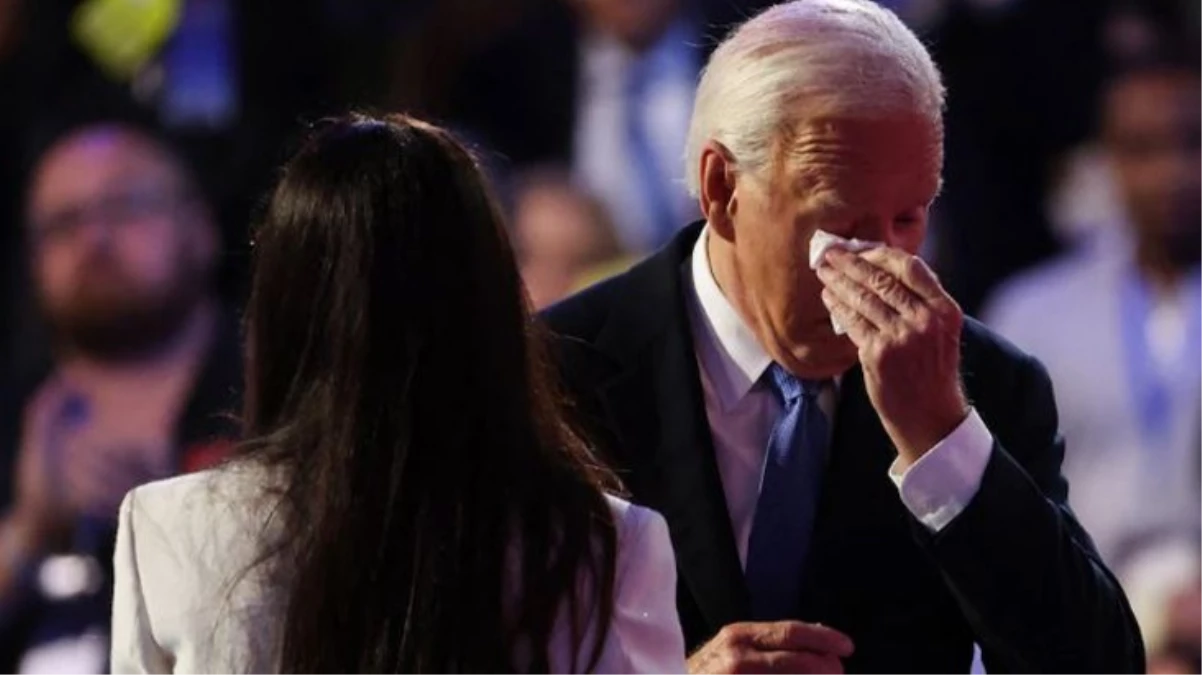 Joe Biden, Demokratik Ulusal Konvansiyon'da konuşma yaptığı sırada ağladı