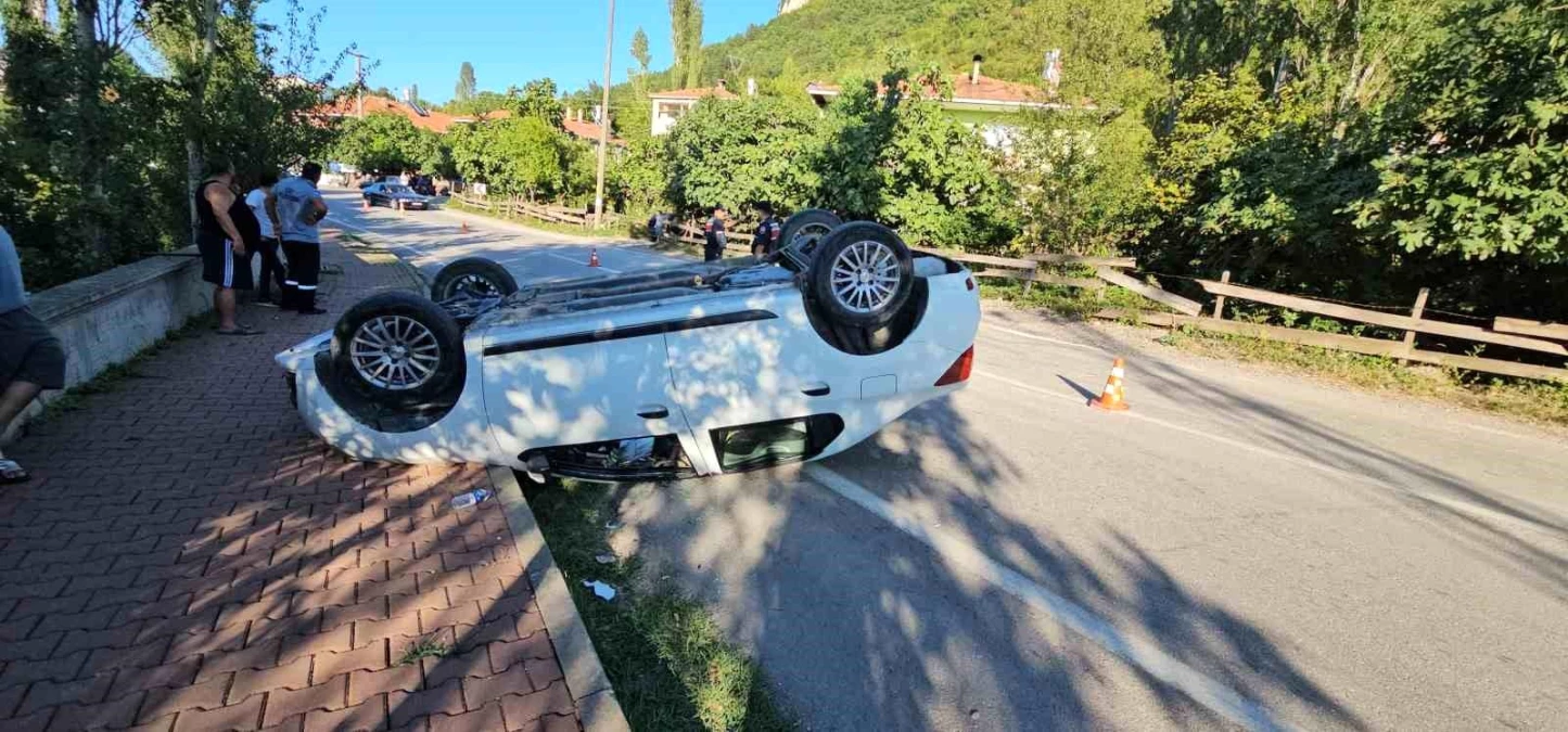 Kastamonu'da Otomobil Takla Attı, Sürücü Yaralandı