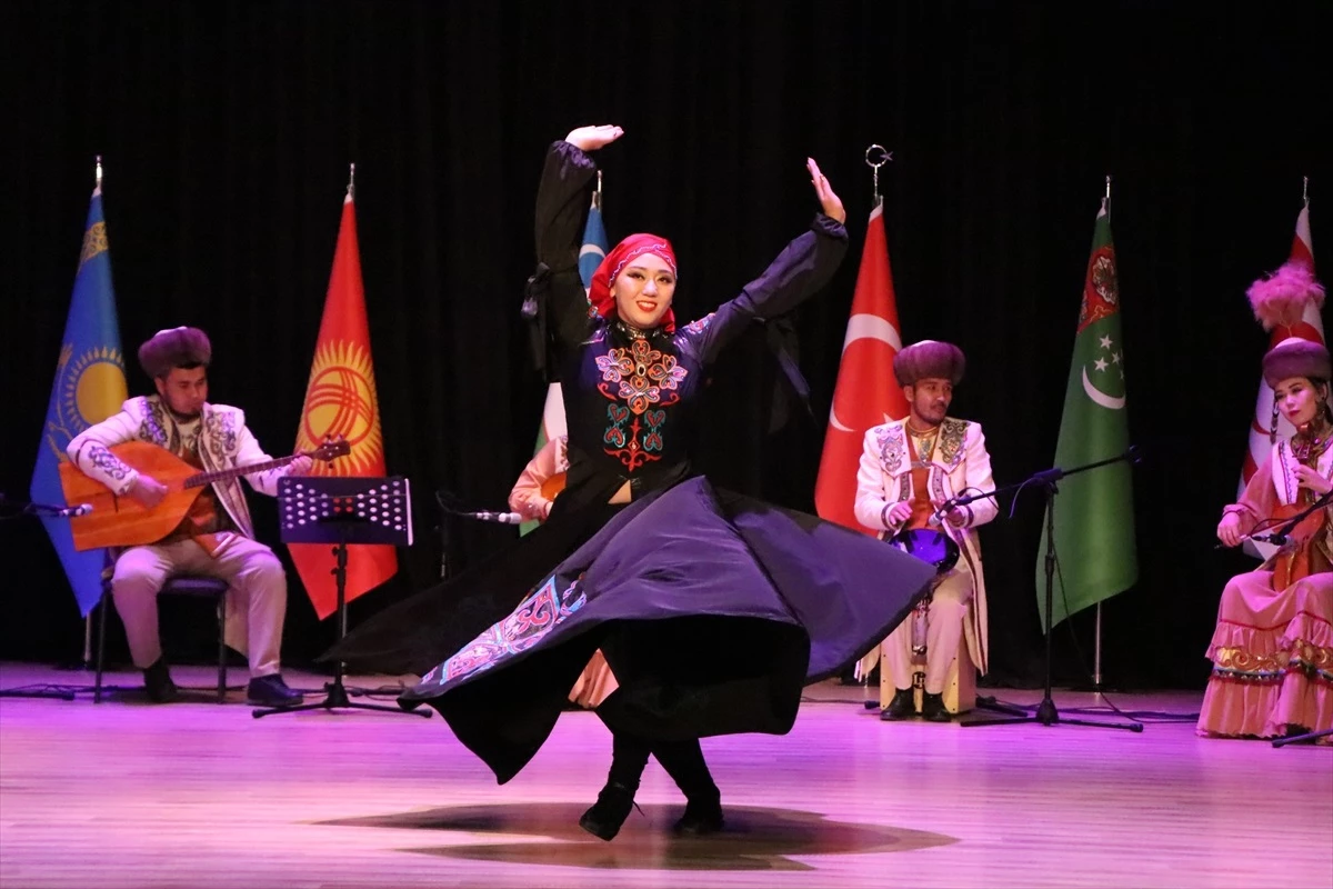 Niğde'de Uluslararası Türk Dünyası Şöleni Gerçekleştirildi