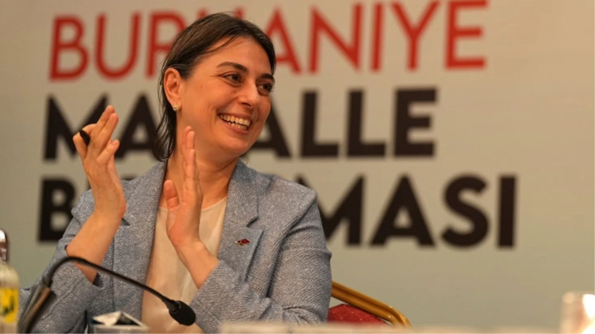 Sinem Dedetaş, İBB adaylığı için göz kırptı: Gayet hazırım