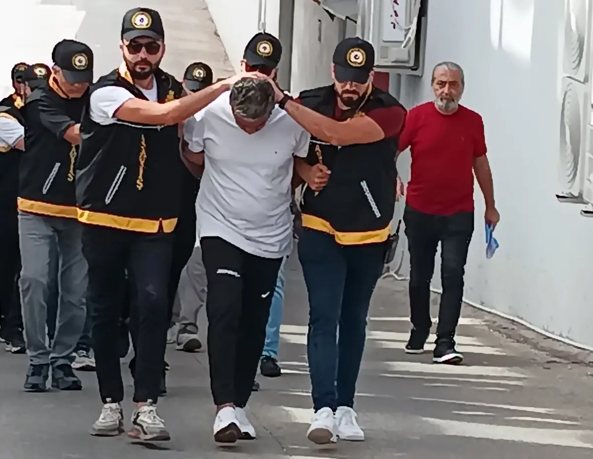 Adana'da Sefer Sırası Tartışmasında Silahlı Kavga: 1 Ölü, 5 Yaralı