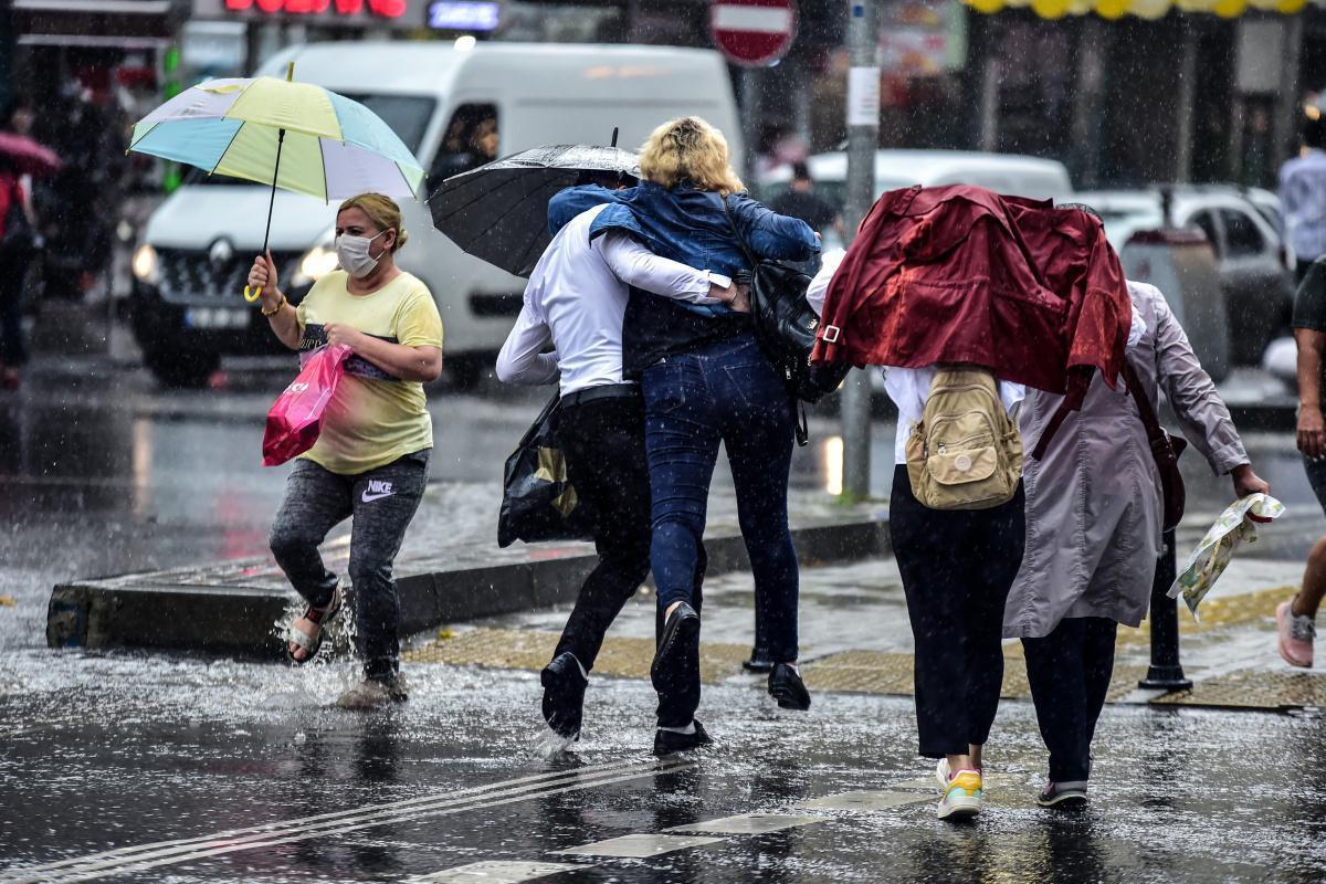 AKOM’dan taşkın uyarısı... Sonbahar geldi yağmurlar başladı