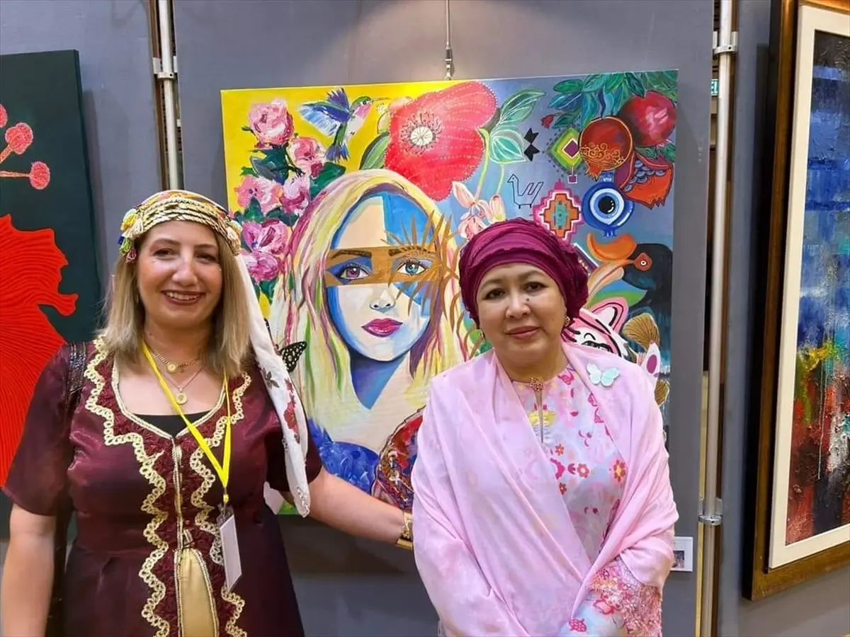 Antalyalı Sanatçı Nurcan Şimşek Malezya'da Uluslararası Sanat Sergisinde Eserlerini Sergiledi