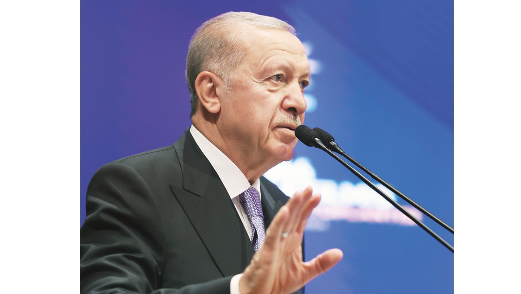 Erdoğan: Sosyal değişimi doğru okuma misyonumuz var