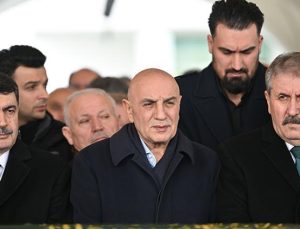 Turgut Altınok'un acı günü: Ağabeyi, son yolculuğuna uğurlandı