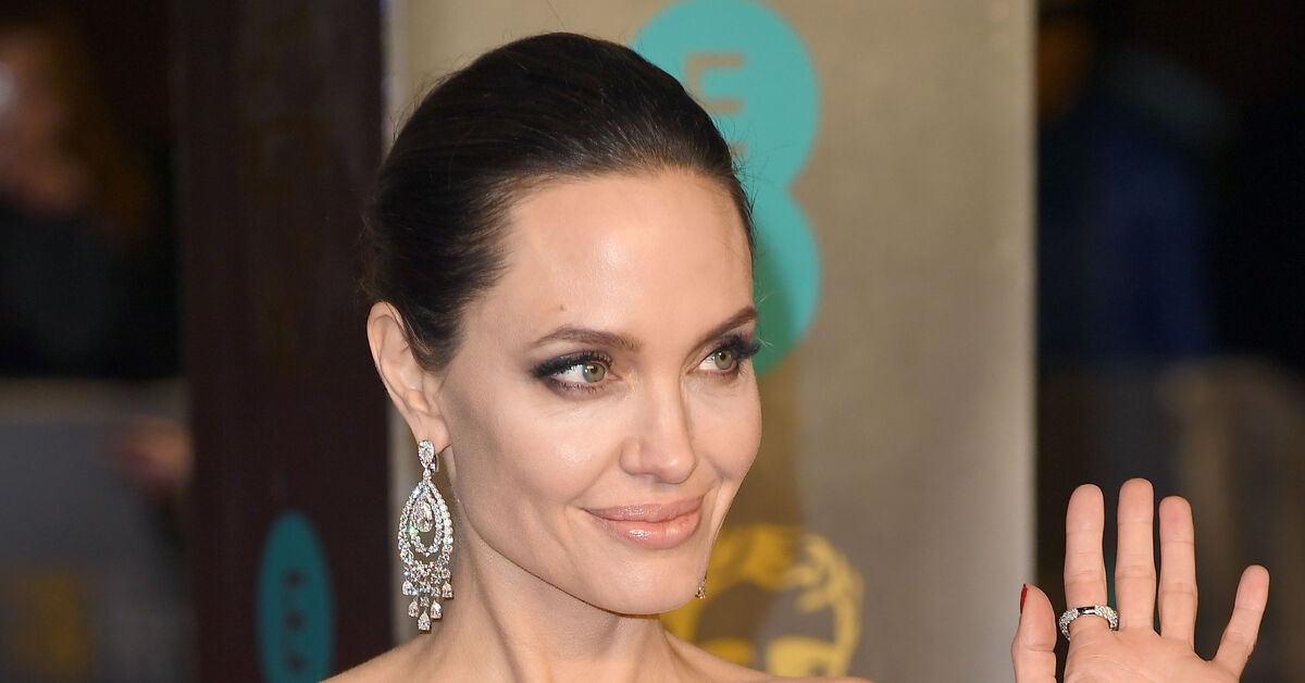 Angelina Jolie de olsanız zorluyor