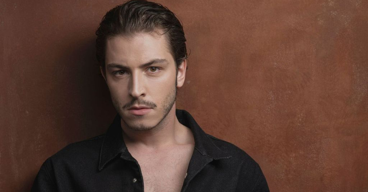 Boran Kuzum, 'Bir Ruh Macerası' dizisinin kadrosundan çıkarıldı