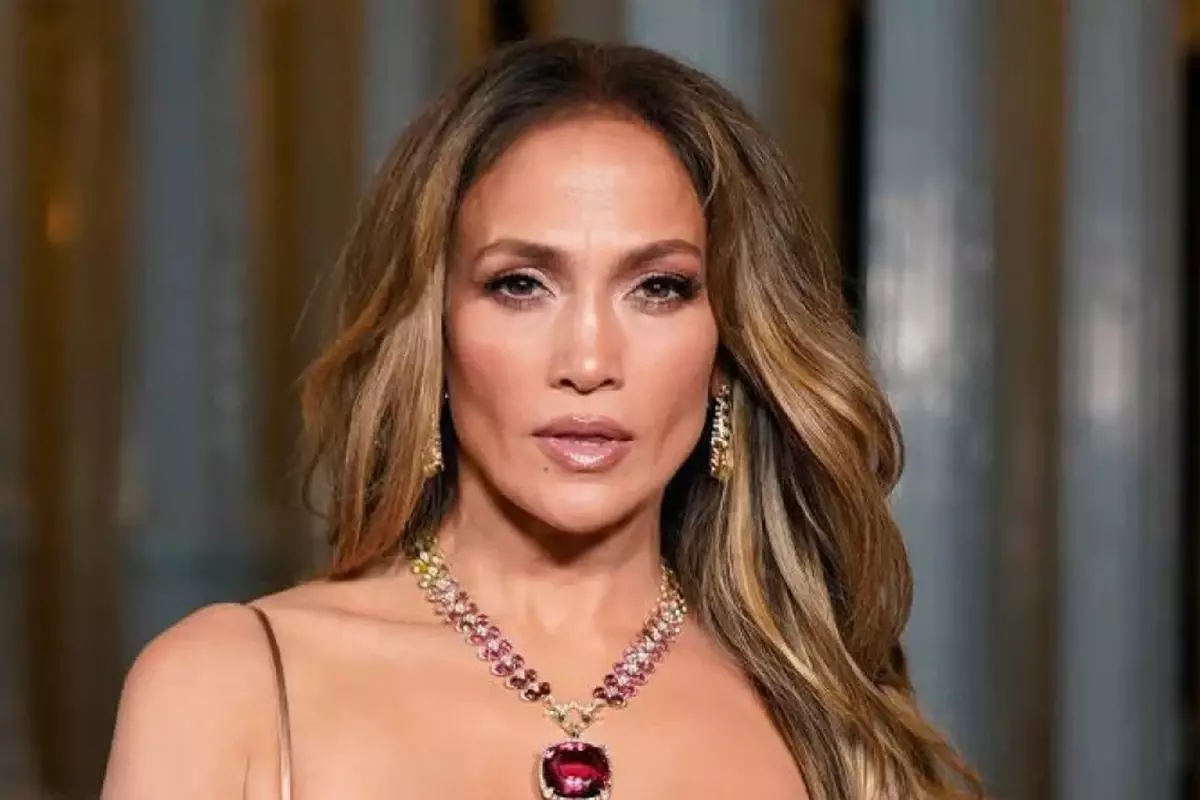 Jennifer Lopez Türkiye'ye geleceği tarih değişti