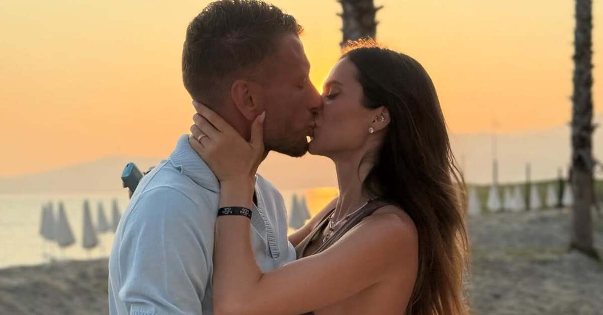 Ciro Immobile ile eşi Jessica Melena aşka geldi